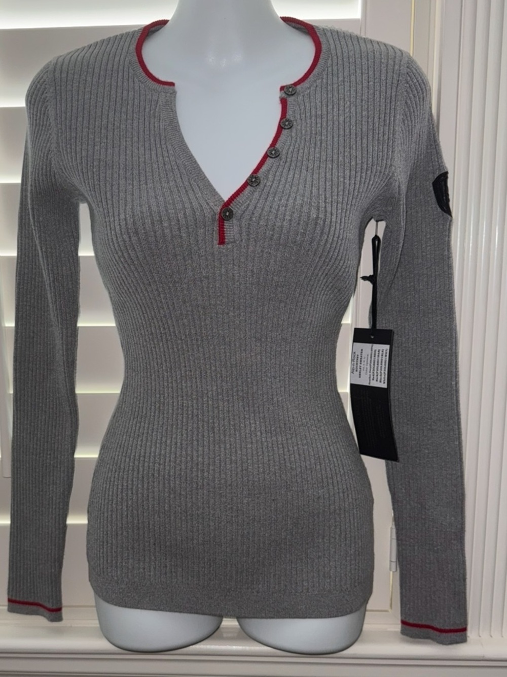 ALP N ROCK Kourtney Henley Sweater Size Small Grey Red